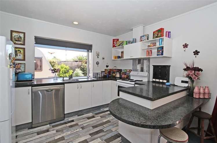 2/16 Andrew Street Stoke_7