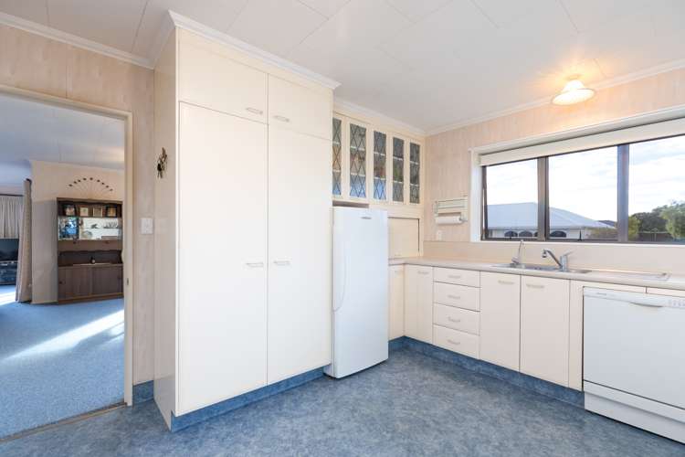 3 Stead Crescent Stoke_4