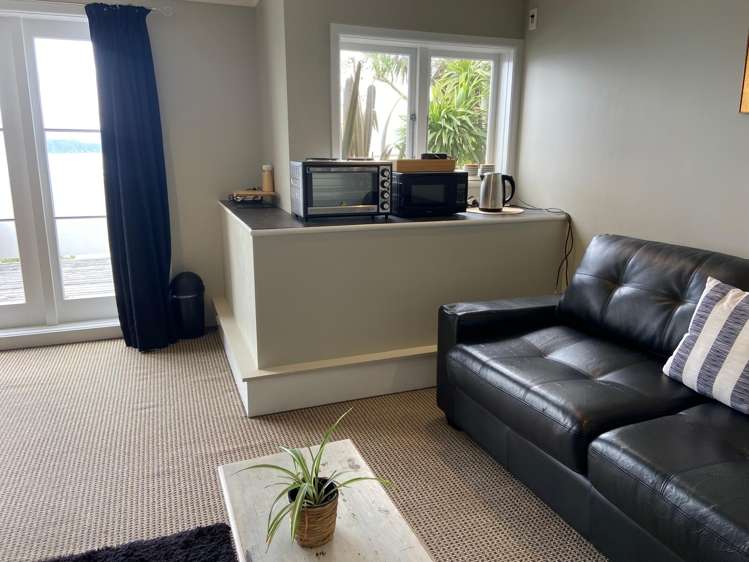 58 Ferry Road, Days Bay Eastbourne_42