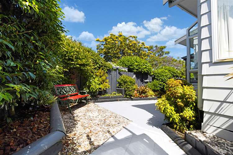 2/25 Arawa Street New Lynn_26