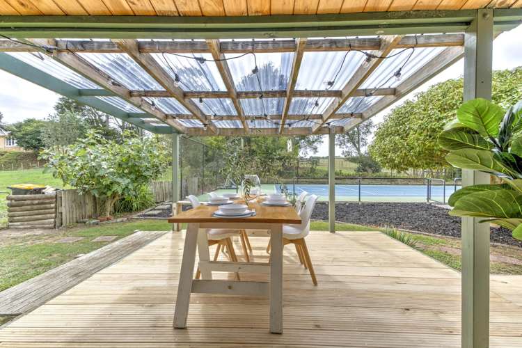 2/134 Barrett Road Temple View_17