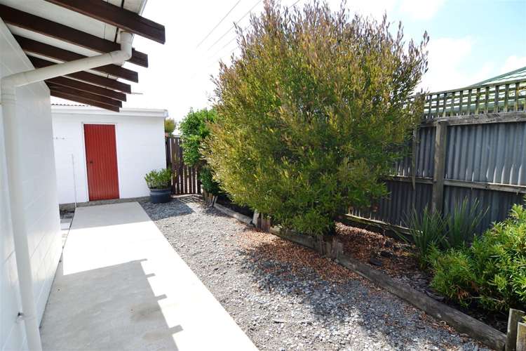 76 Racecourse Road Sockburn_35