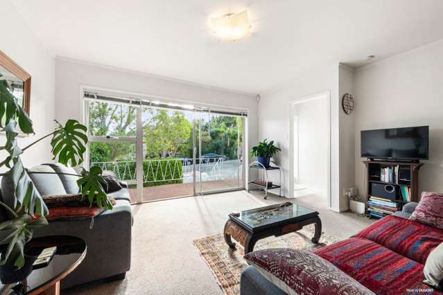 2/24 Walford Road Point Chevalier_2