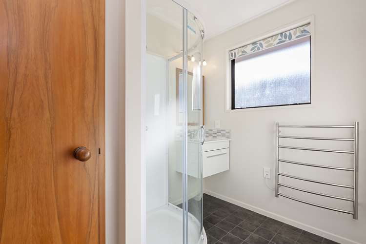 24d Shand Street Green Island_13