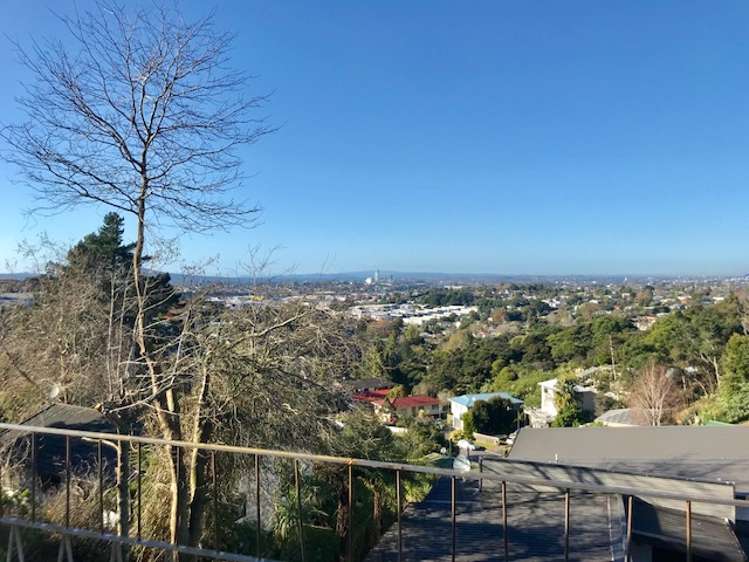 47 Sunset Road Totara Vale_0