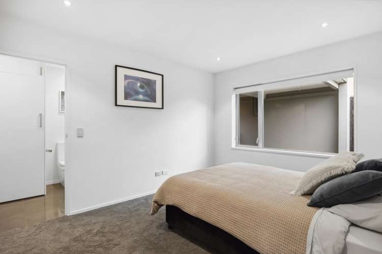 10 Garfield Avenue Roslyn_17