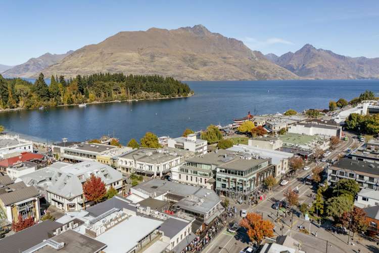 27-31 Rees Street Queenstown_12
