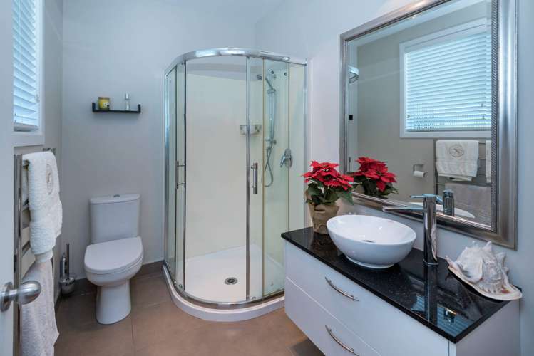 32a Howe Street Howick_11