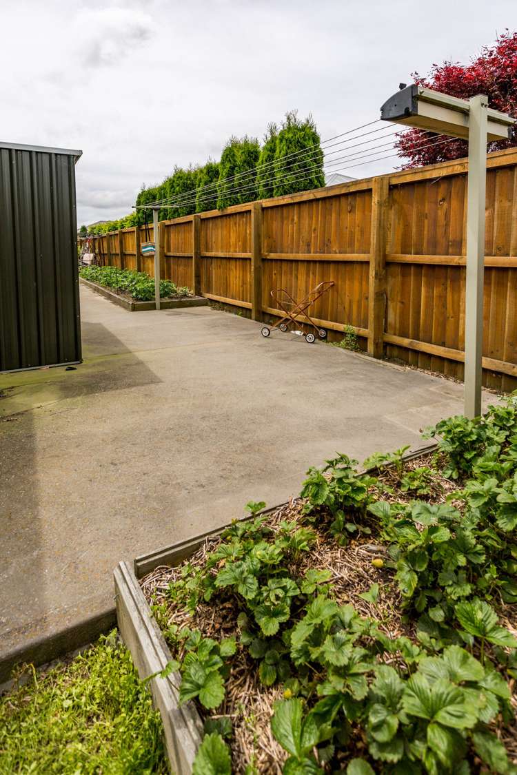 8 Micron Close Templeton_24