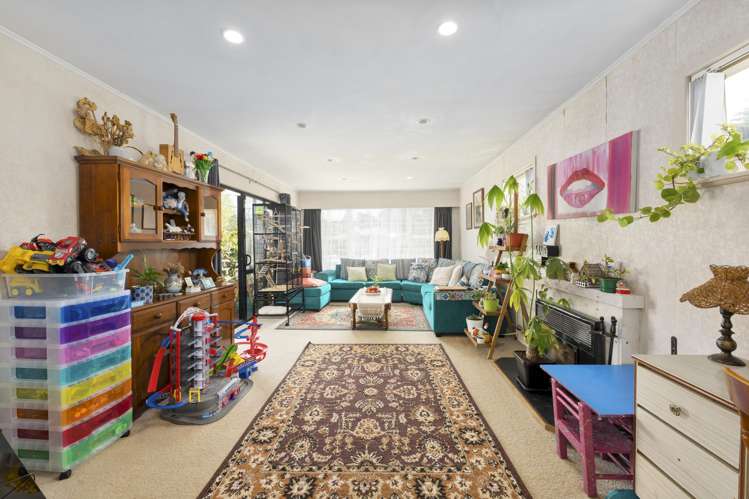 58 Chorley Avenue Massey_2