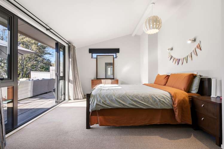 11 Armstrong Grove Hilltop_18