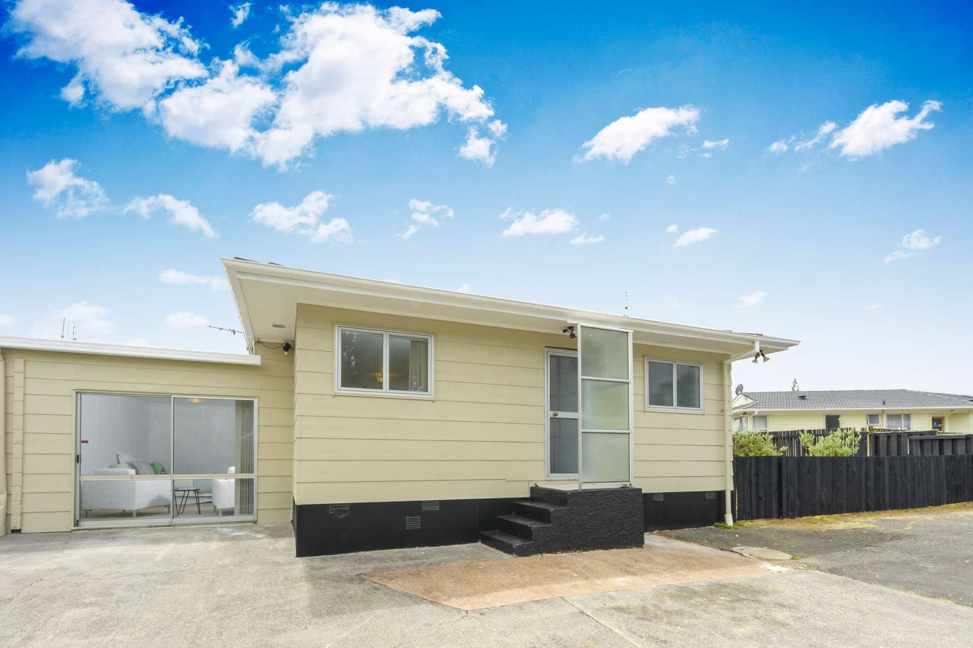 2/14 Ririno Place Manurewa_0