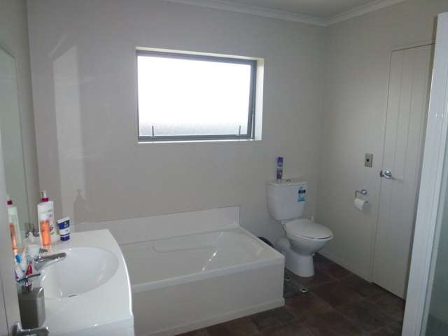 4 Briar Crescent Alexandra_3