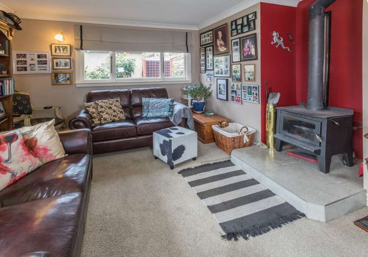 2 Main Road Luggate_10