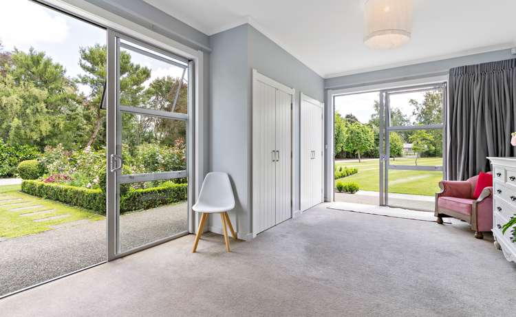 152 Willow Park Drive Opaki_18