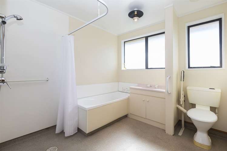 2/361 Main South Road Hornby_10