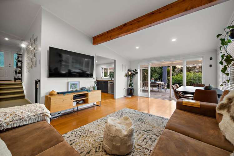 315 Muriwai Road Waimauku_19