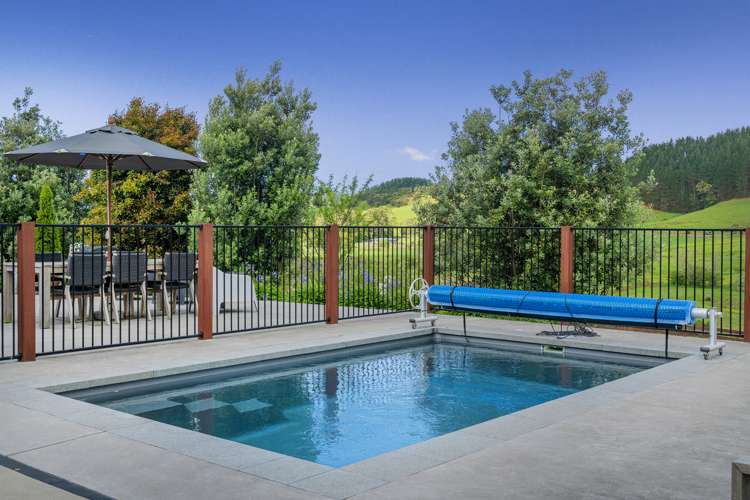 69b Hodge Road Coroglen_10