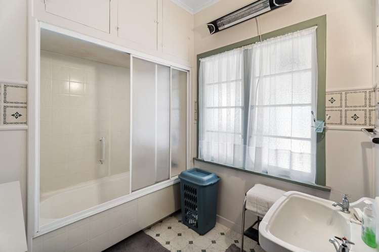 17 Tasman Street Opunake_16