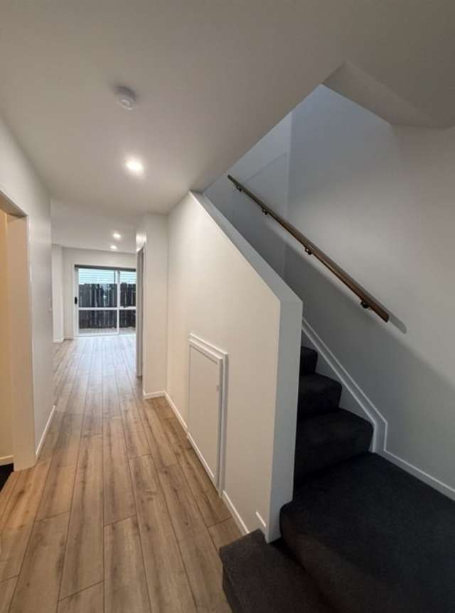 14/30 John Jennings Drive 10862_3