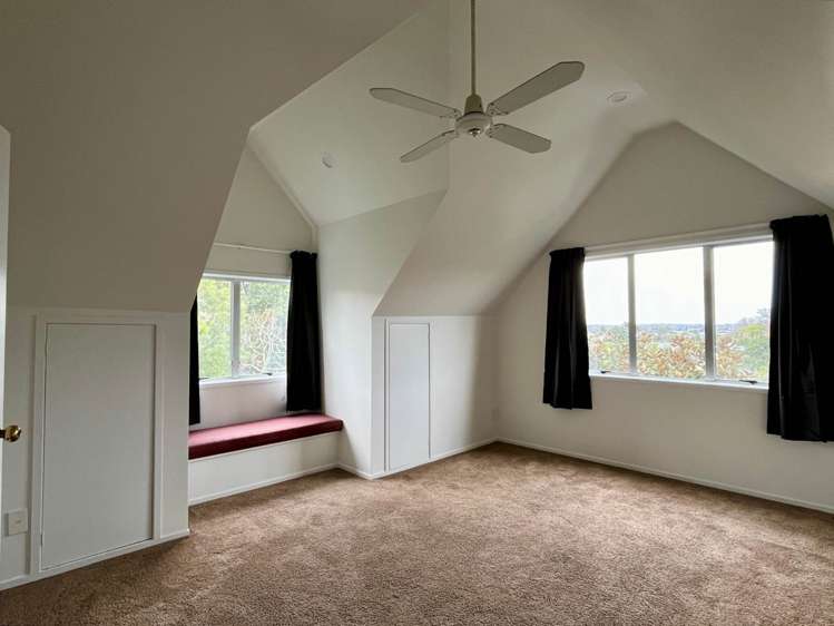 36 Nui Mana Place Te Atatu South_12