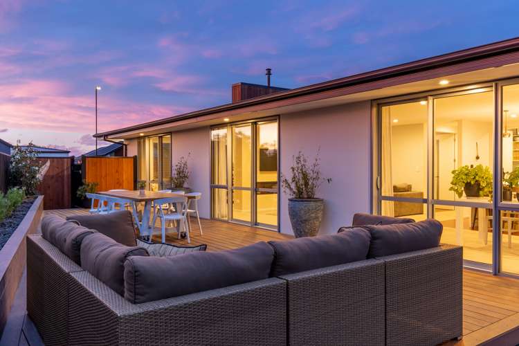 8 Irvines Track Halswell_24