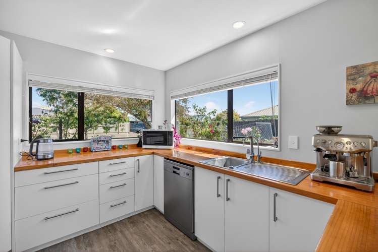 58 Aldinga Avenue Stoke_7