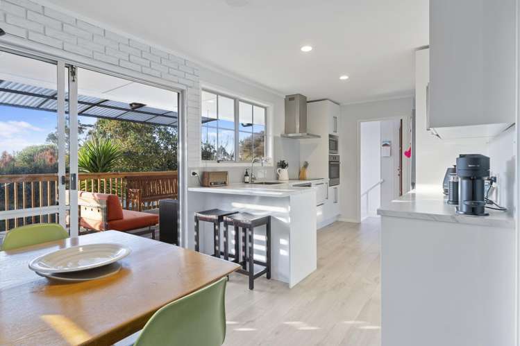 76 Wirihana Road Titirangi_12