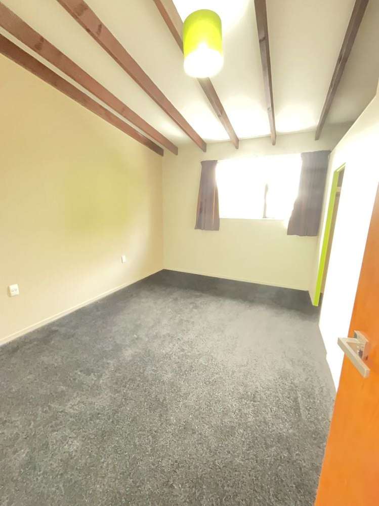 10 Oakhurst Place Russley_12