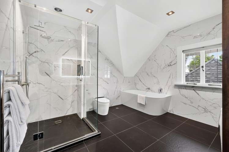 207 Hurstmere Road Takapuna_14
