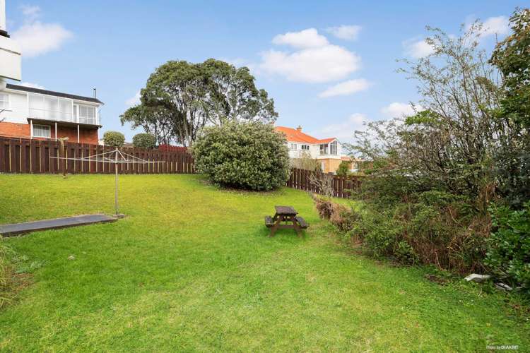 4 Mcfadzean Drive Blockhouse Bay_14