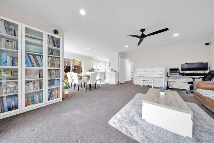 2/13 Fratley Avenue Farm Cove_21