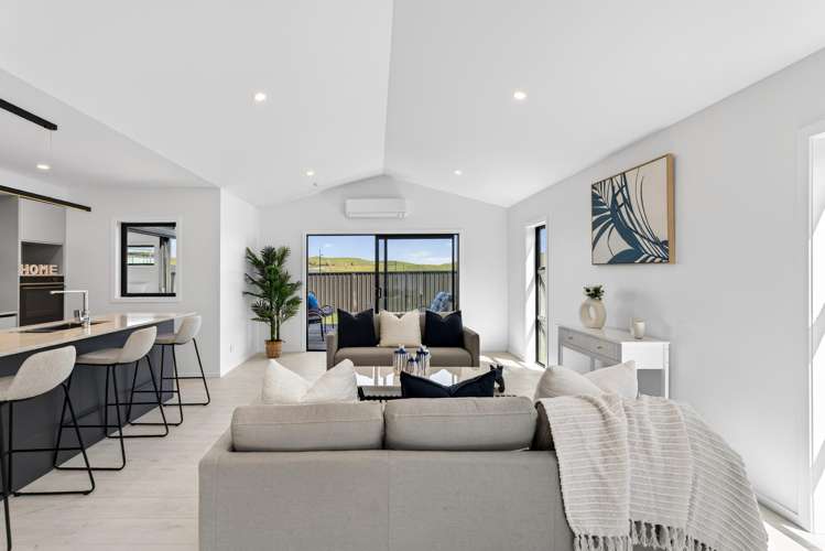 14 Annie Aranui Drive Poraiti_11