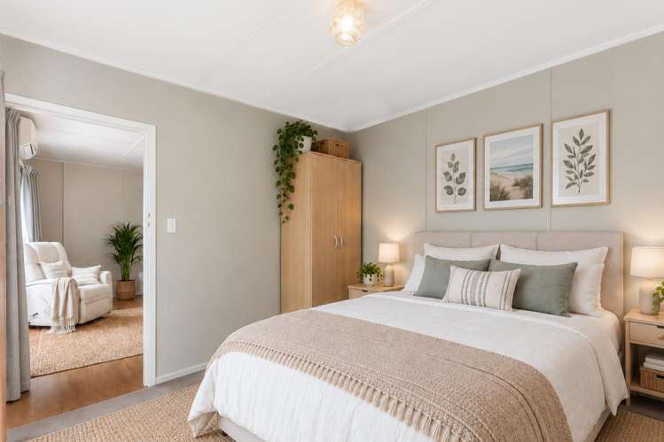 1390 Whangaparaoa Road Army Bay_7