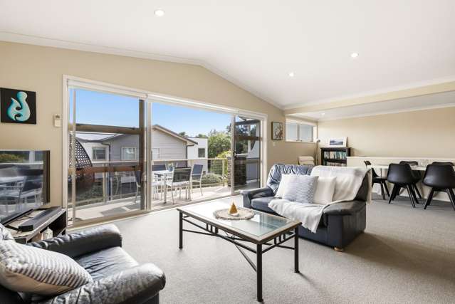 2/17 Tremaine Avenue Two Mile Bay_2