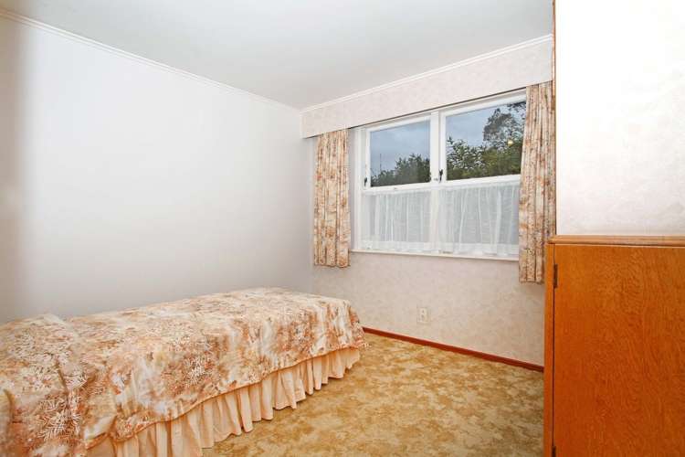 8 Maybelle Place Kelston_11