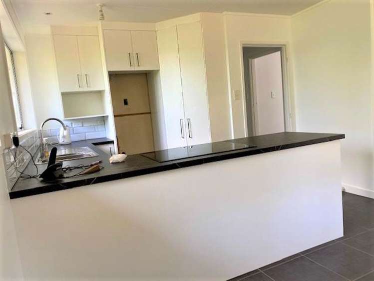 1 Phillip Parade Forrest Hill_6