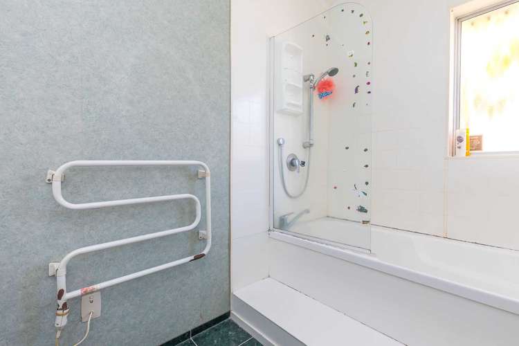 18 Florence Daly Place Mount Roskill_12