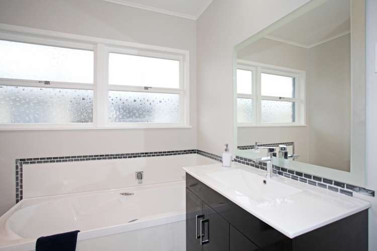 14 Duke Avenue Pukekohe_10