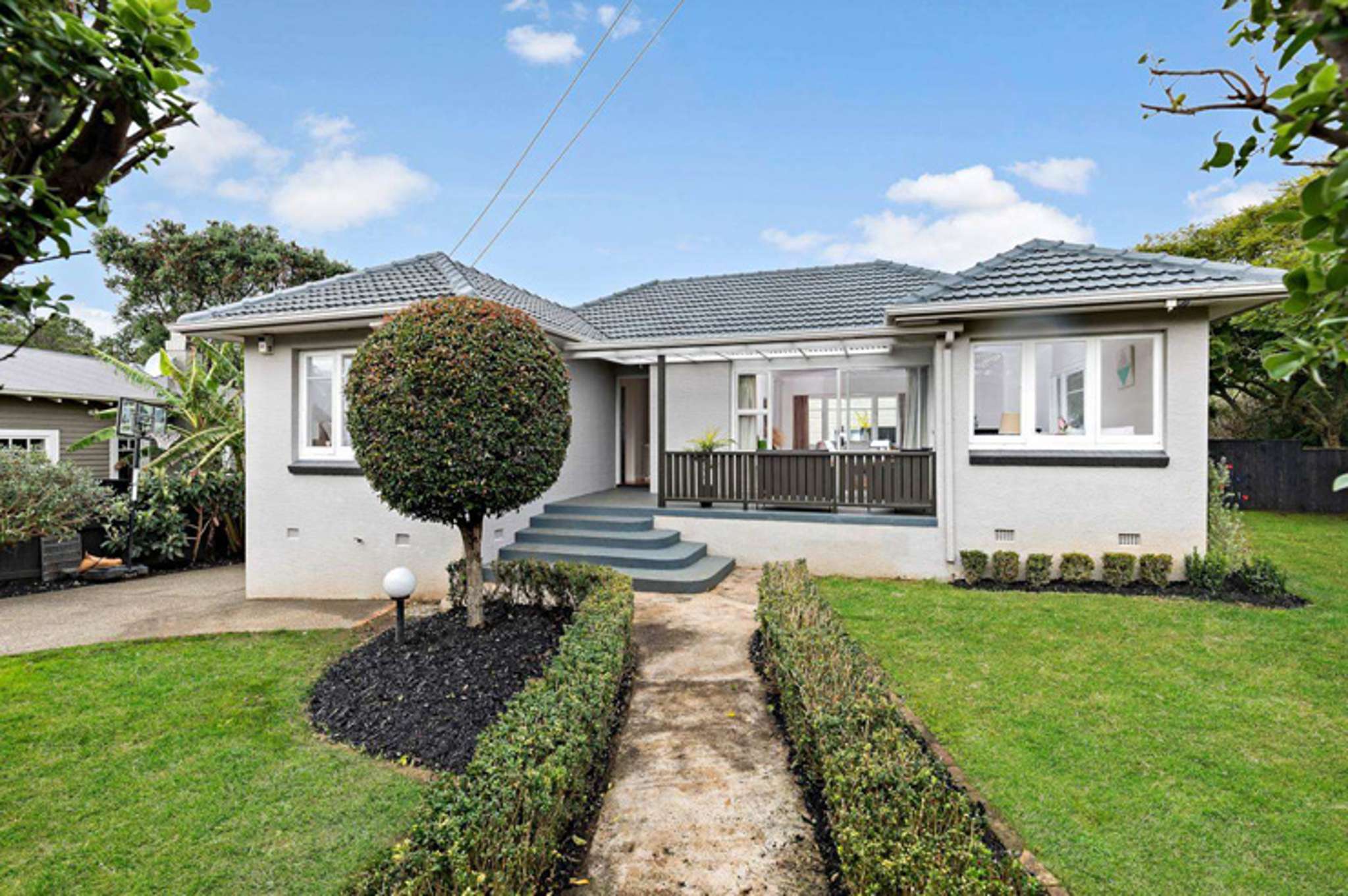 What do buyers want? Onehunga home gets $300K over CV