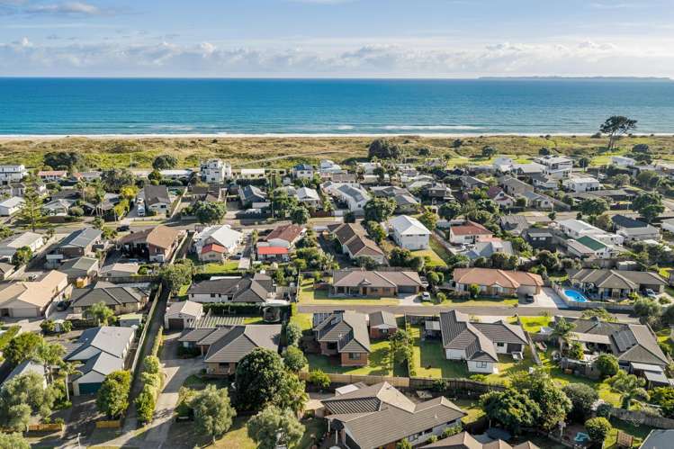 53 Athena Grove Papamoa_13