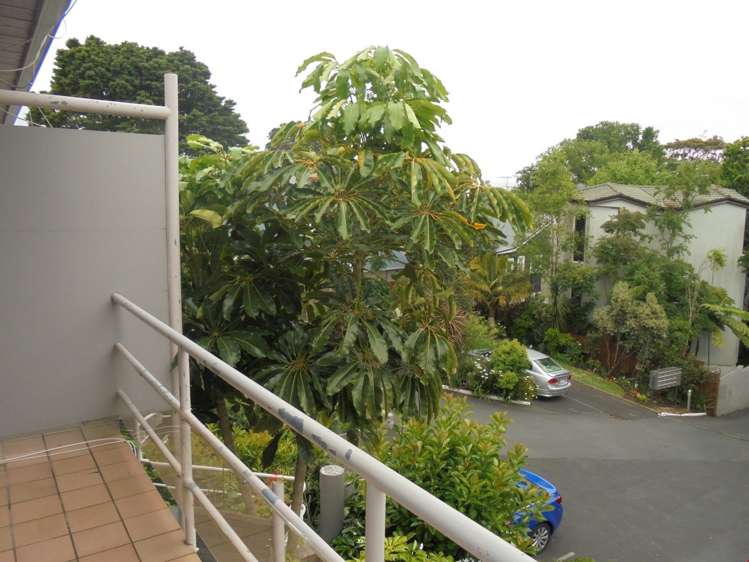 8/6 Sarsfield Street Herne Bay_9