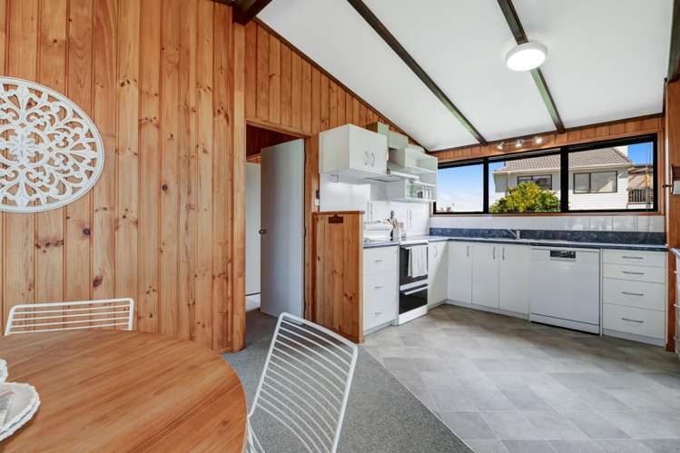 57 Maygrove Drive Orewa_9