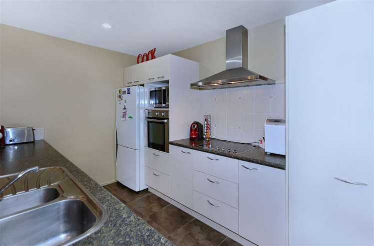 37 Awatea Gardens Wigram_9