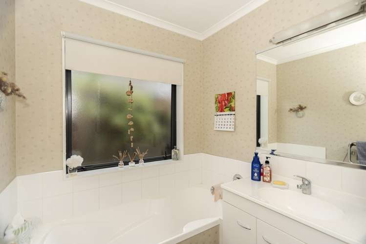 35A Arrow Crescent Holmes Hill_16