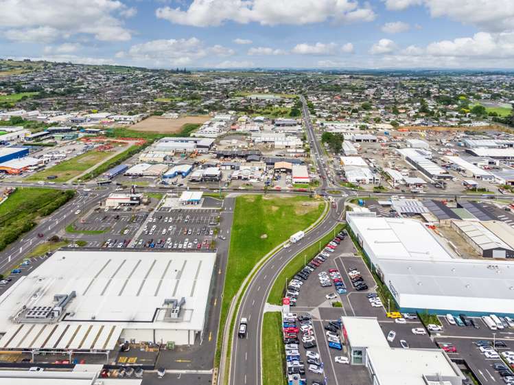 174-182 Manukau Road & 1 Svendsen Road Pukekohe_6