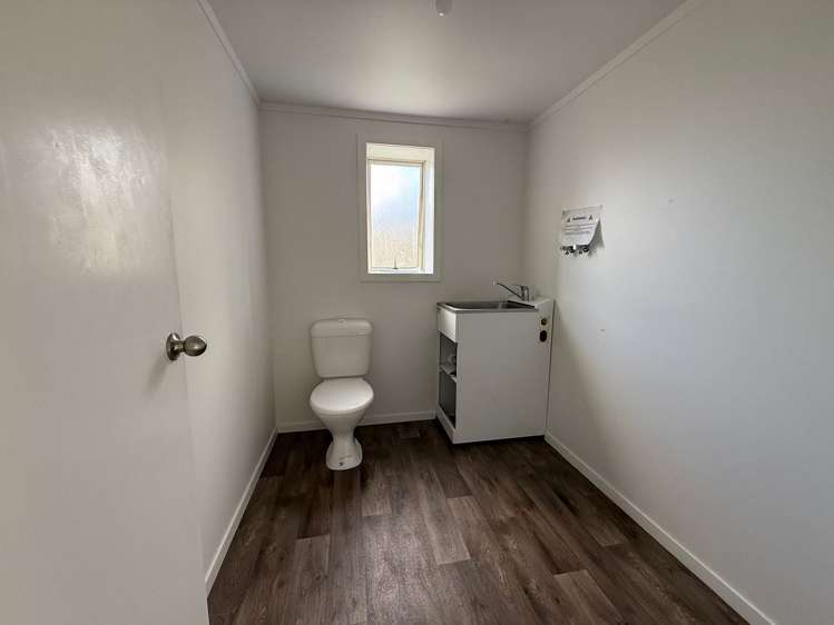 2/140 Metcalfe Road Ranui_11