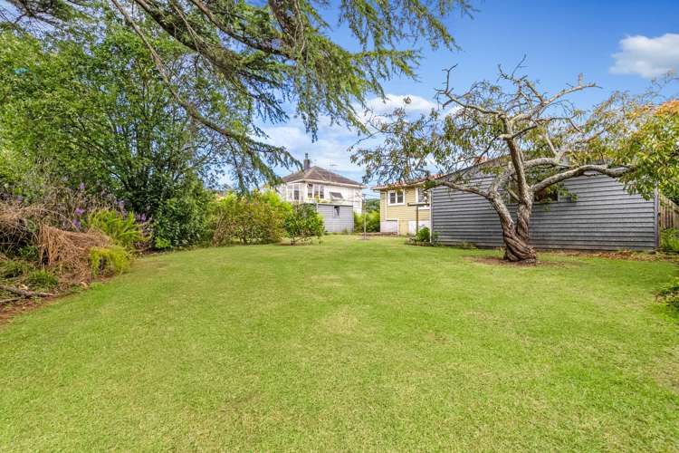 12 Mckenzie Road Mangere Bridge_12