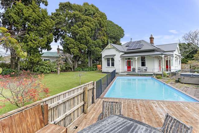 Beautiful 1920s Villa with Pool on Half-Acre Oasis