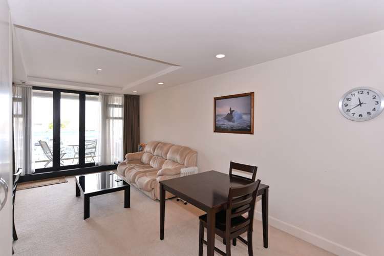 15/5 Bisley Avenue Moana_2